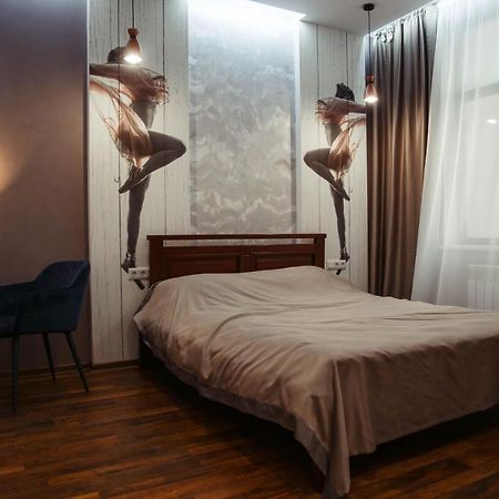 Апартаменты Центр Uman Square Apartment エクステリア 写真