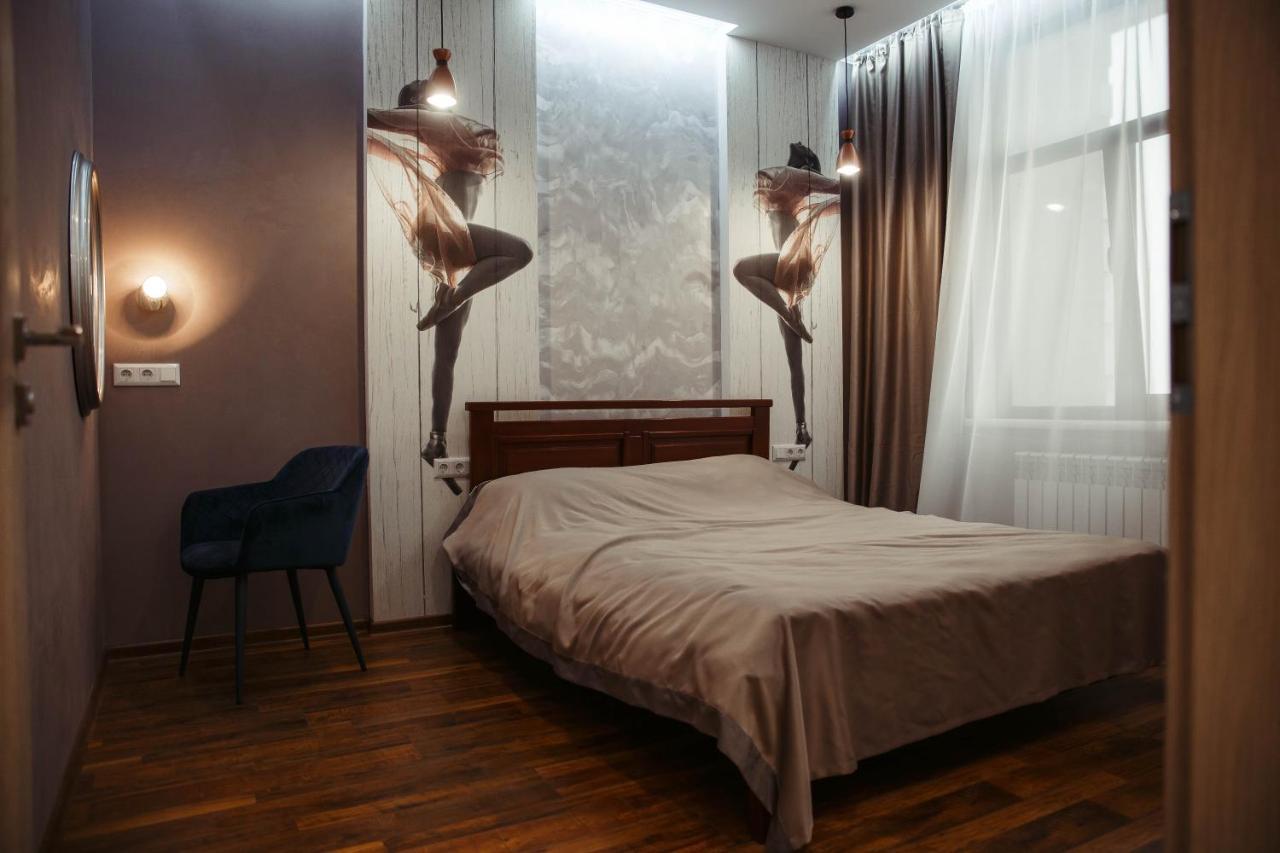Апартаменты Центр Uman Square Apartment エクステリア 写真